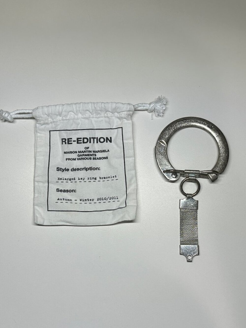 RARE MAISON MARGIELA H&M ENLARGED KEY RING BRACELET